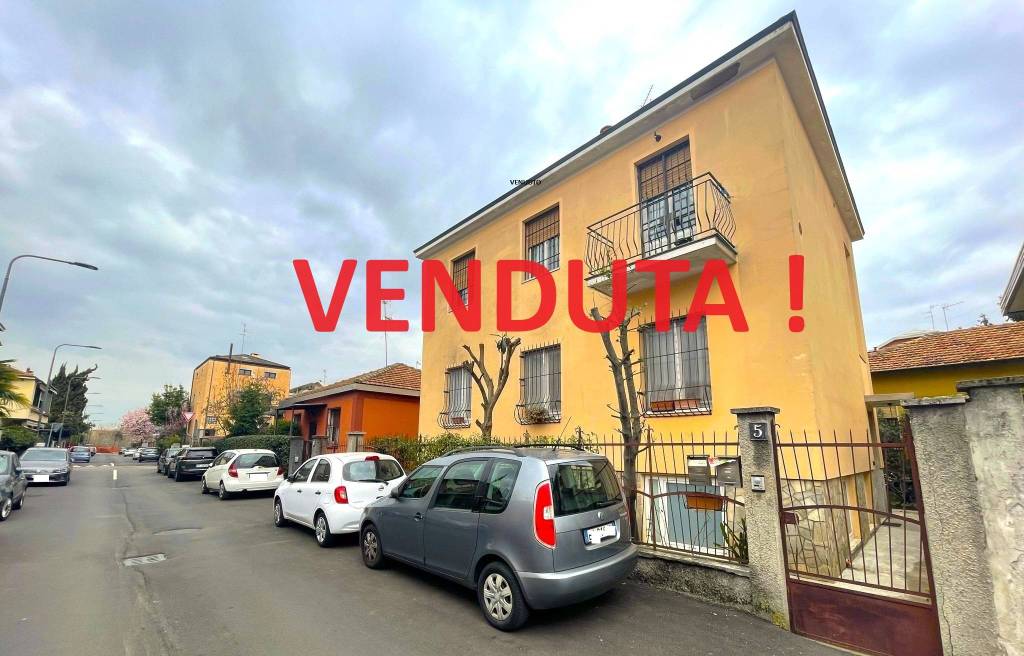 Appartamento in vendita a Milano via Corrado Alvaro, 5