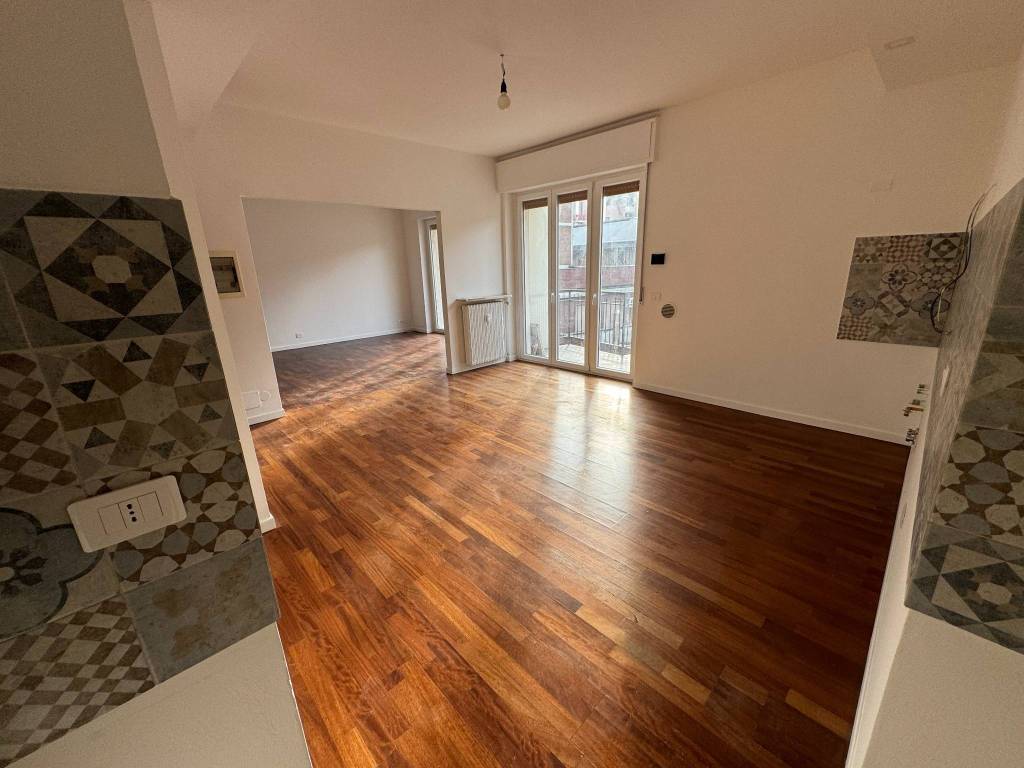 Appartamento in affitto a Milano corso San Gottardo, 39