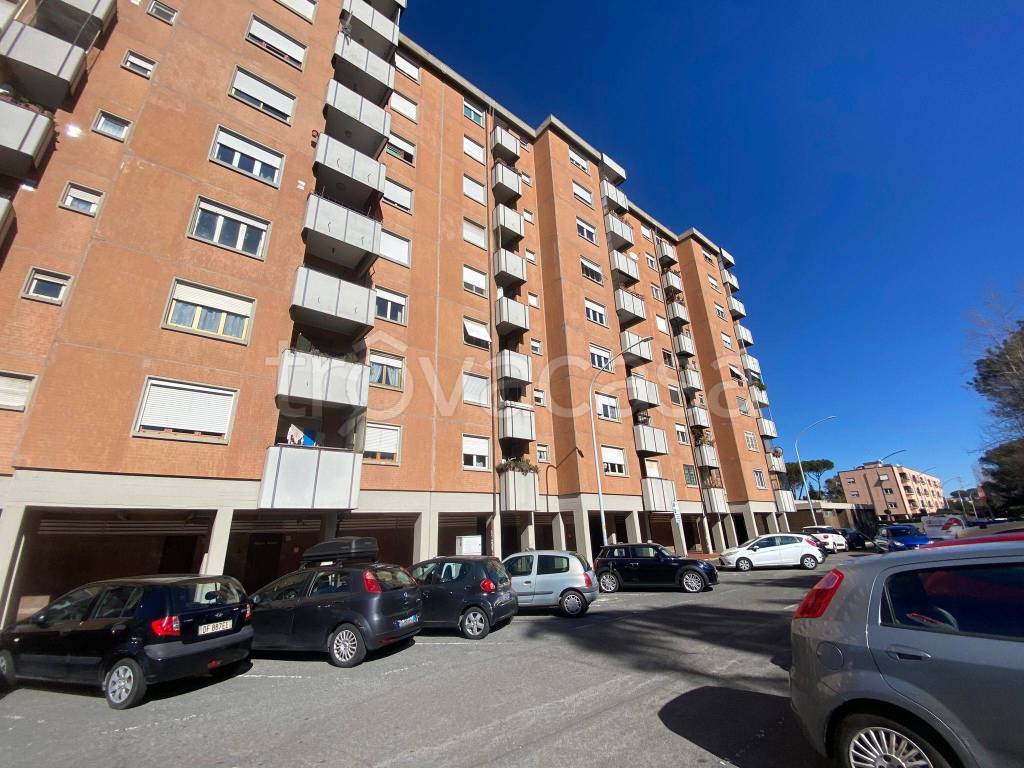 Appartamento in vendita a Roma via Carlo Zaccagnini