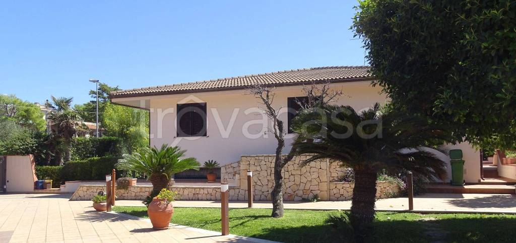 Villa in in vendita da privato a Taranto via Cicas, 12