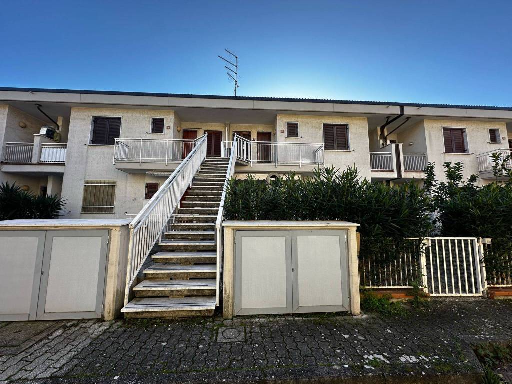 Appartamento in vendita a Luni via Fratelli Rosselli, 78