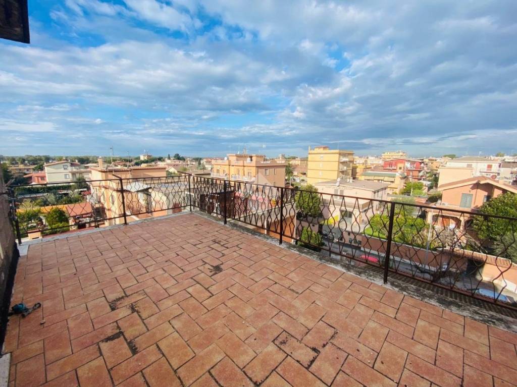 Appartamento in vendita a Roma via serafino soldano, 61