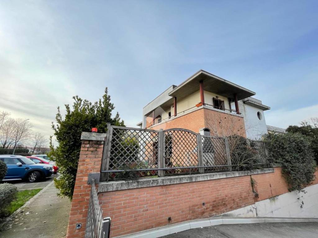 Villa a Schiera in vendita a Mazzano via Donatori di Sangue, 6