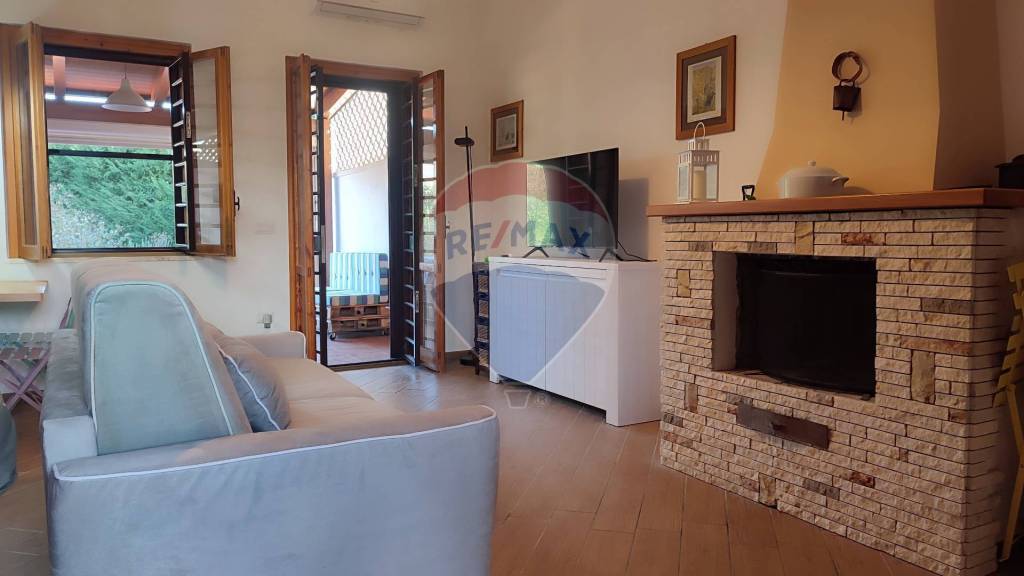 Villa in vendita a Cassano delle Murge via Delle Dalie, 26