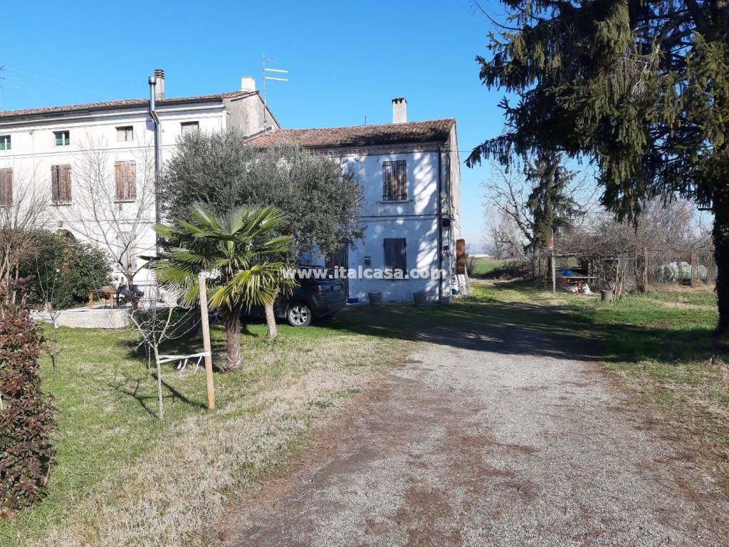Villa Bifamiliare in vendita a Marmirolo