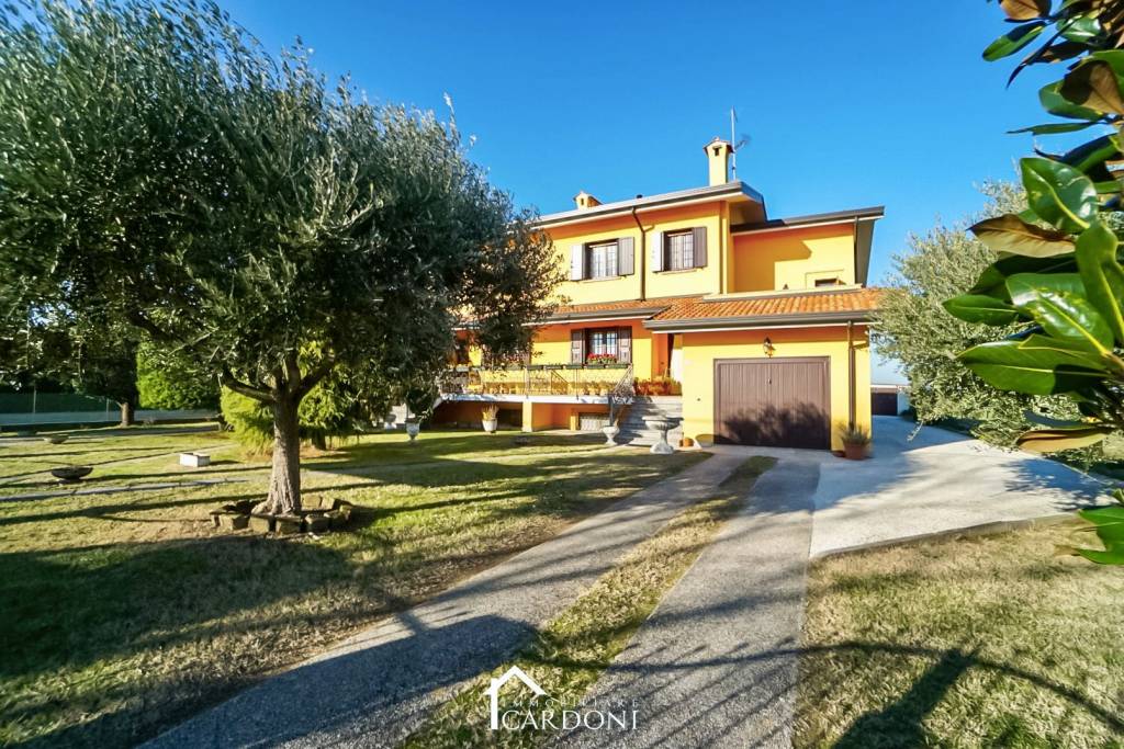 Villa Bifamiliare in vendita a San Michele al Tagliamento via Valpelina, 31B