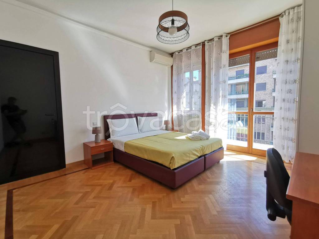 Appartamento in affitto a Milano via Giovan Battista Pergolesi