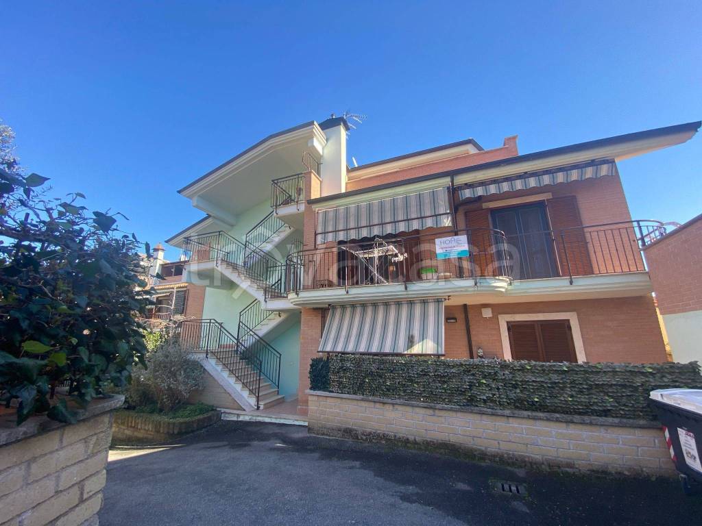 Appartamento in vendita a Monterotondo via Isonzo, 2a