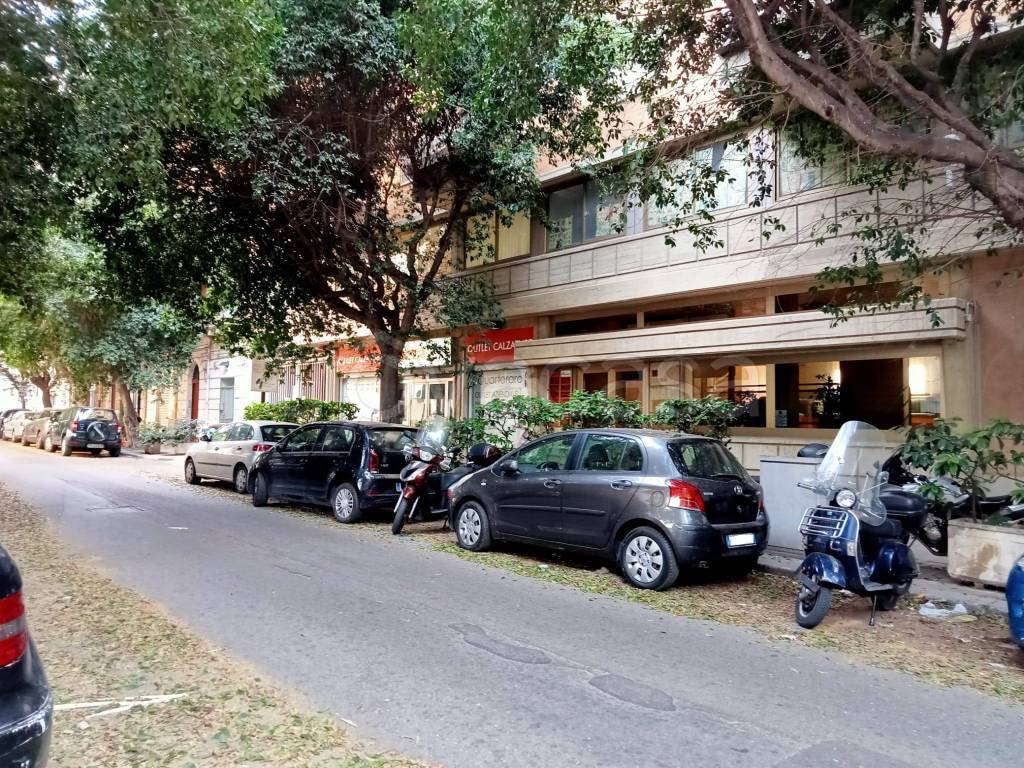 Ufficio in vendita a Palermo via Pietro d'Asaro, 13