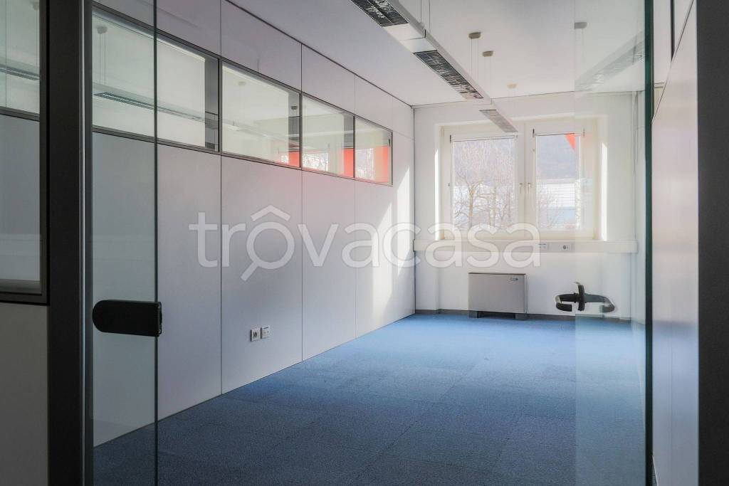 Ufficio in in affitto da privato a Bolzano via Luigi Galvani, 35