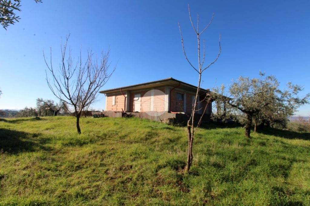 Villa Bifamiliare in vendita a Fara in Sabina via città di curi, 15