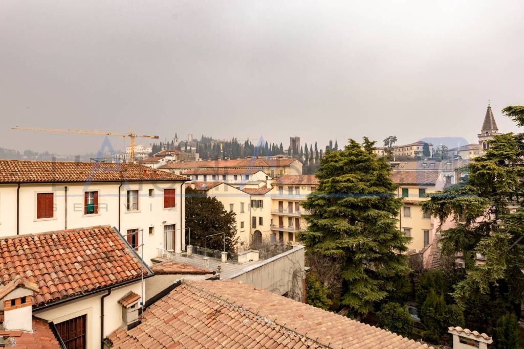 Appartamento in vendita a Verona via Gaetano Trezza, 23