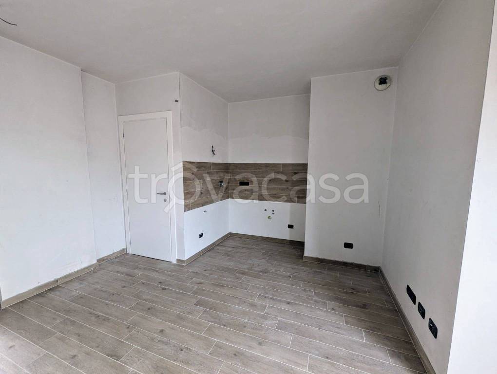 Appartamento in vendita a Torino via Caprie, 20