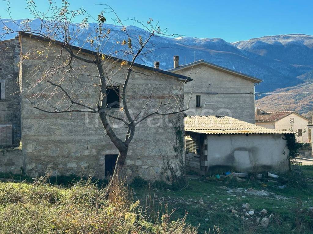 Casa Indipendente in vendita a Caramanico Terme fonte Natale