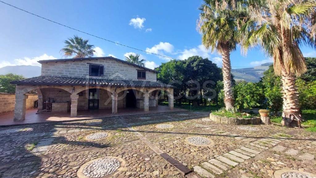 Villa in vendita a Carini contrada Serre