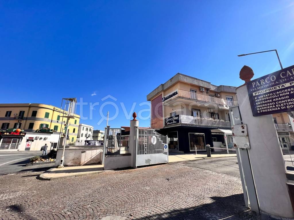 Appartamento in vendita a Pozzuoli via Miliscola, 133