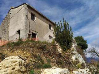 Colonica in vendita ad arpino via colle magnavino