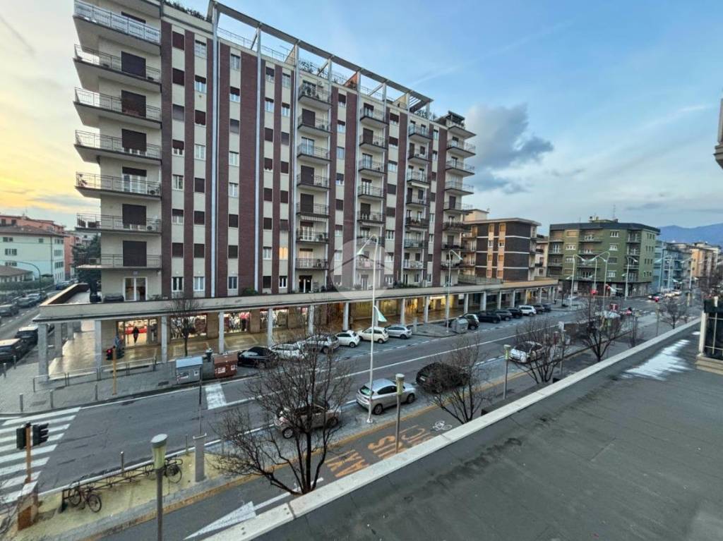 Appartamento in affitto a Brescia via Crocifissa di Rose, 50