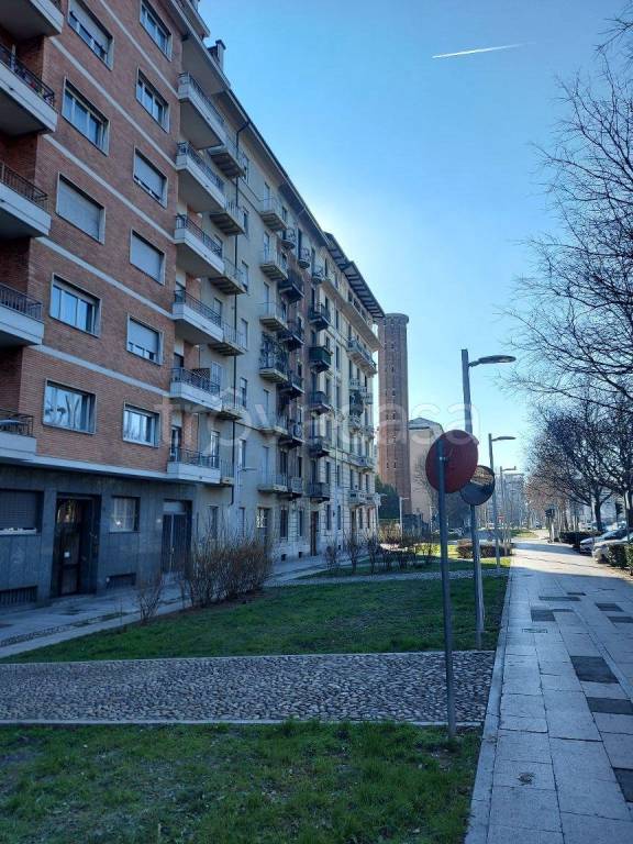 Appartamento in vendita a Torino corso Mediterraneo