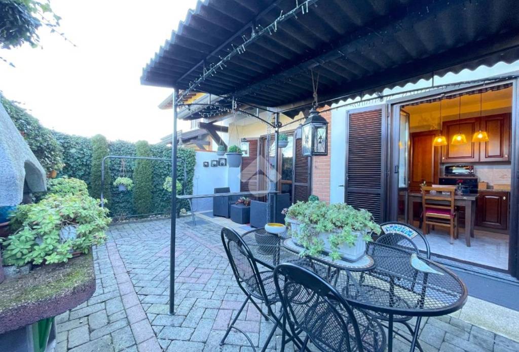 Villa a Schiera in vendita a Bregnano via Gesiolo, 15