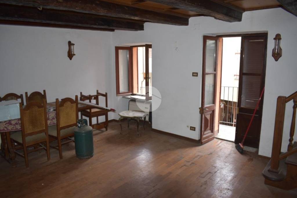 Colonica in vendita a Bagnolo Piemonte via matteotti, 33