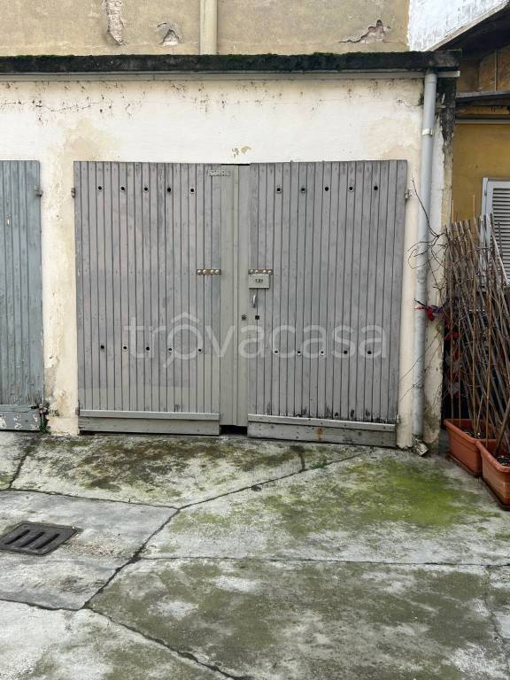 Garage in vendita ad Alessandria corso Cento Cannoni, 4