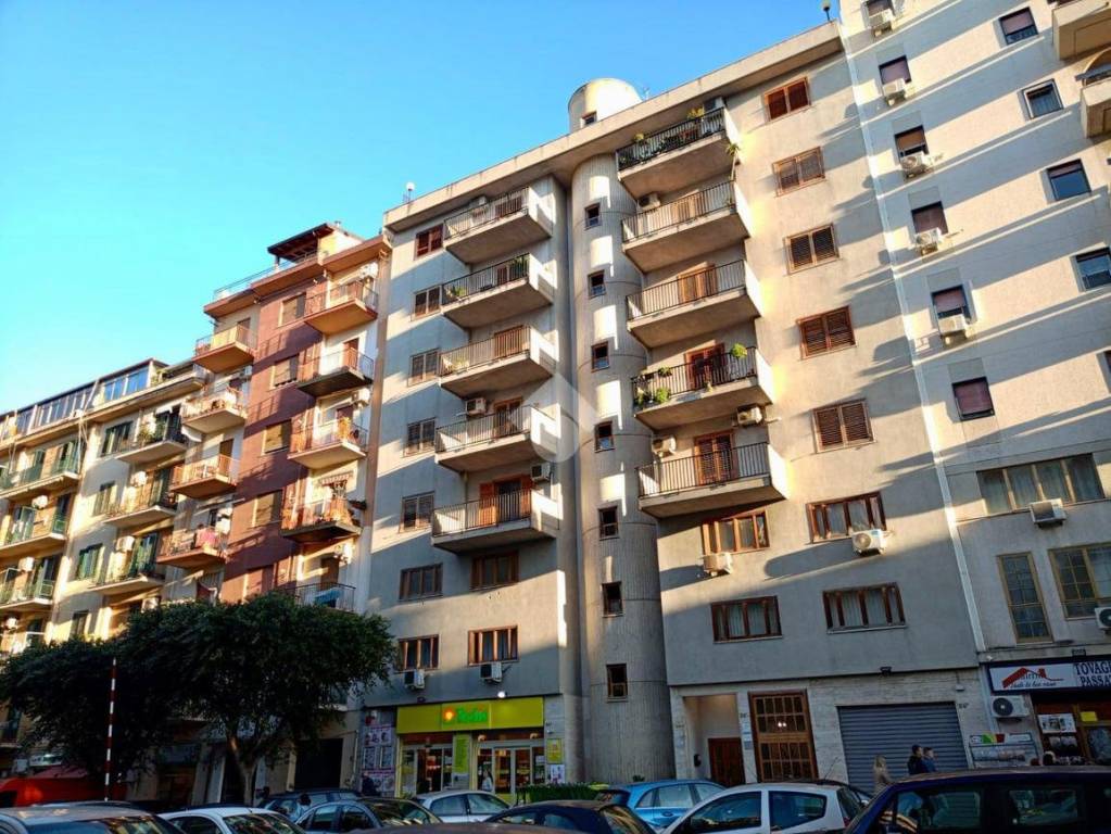 Appartamento in vendita a Palermo via antonio di rudinì, 24