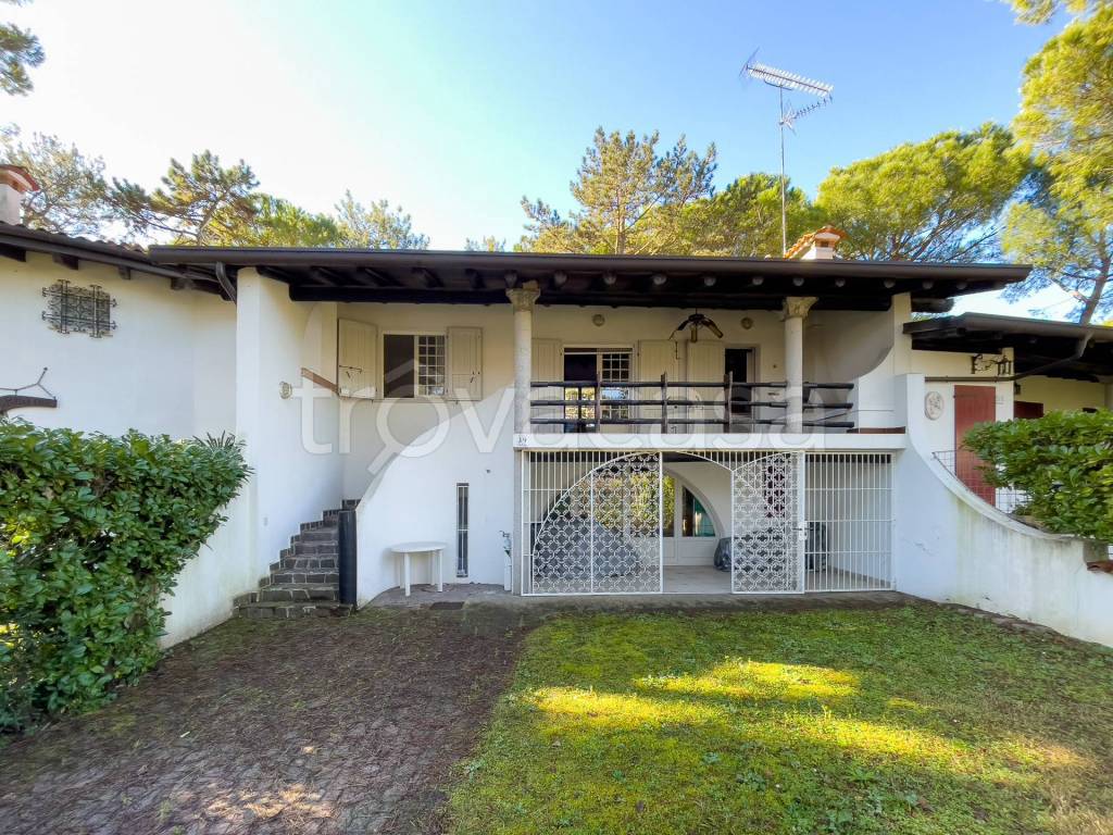 Villa a Schiera in vendita a Lignano Sabbiadoro viale dei Fiori, 41