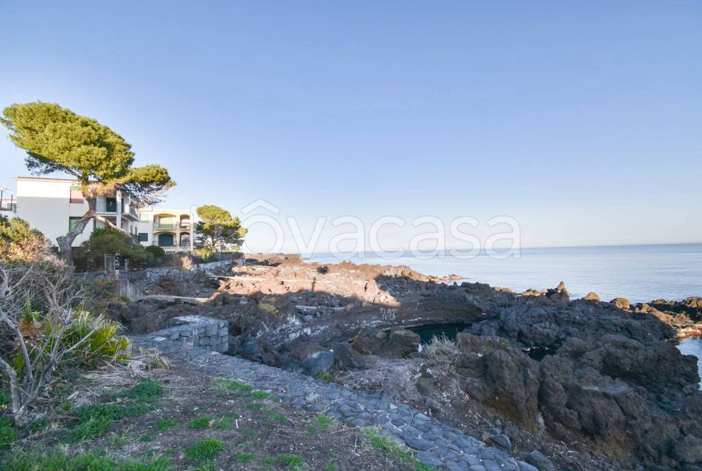 Appartamento in vendita ad Acireale via Spiaggia, 156