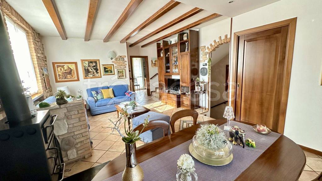 Villa a Schiera in vendita a Missaglia via Albareda 3