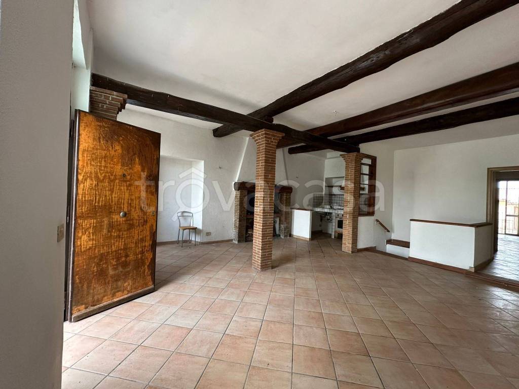 Appartamento in vendita a Castelnuovo di Porto via Flaminia, 53