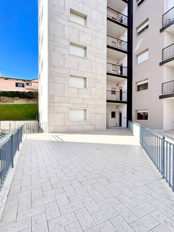 Appartamento in vendita a L'Aquila via Monte Rotondo, 10