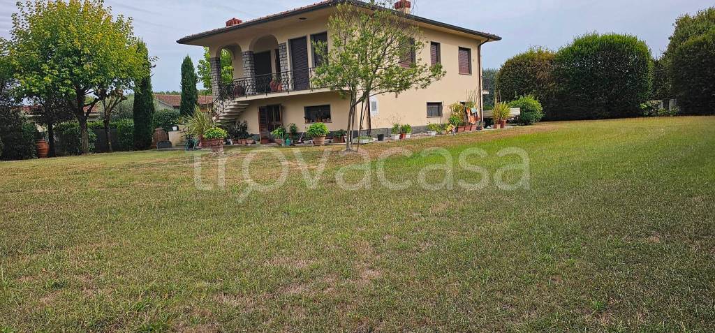Villa Bifamiliare in vendita a Capannori via delle Ville