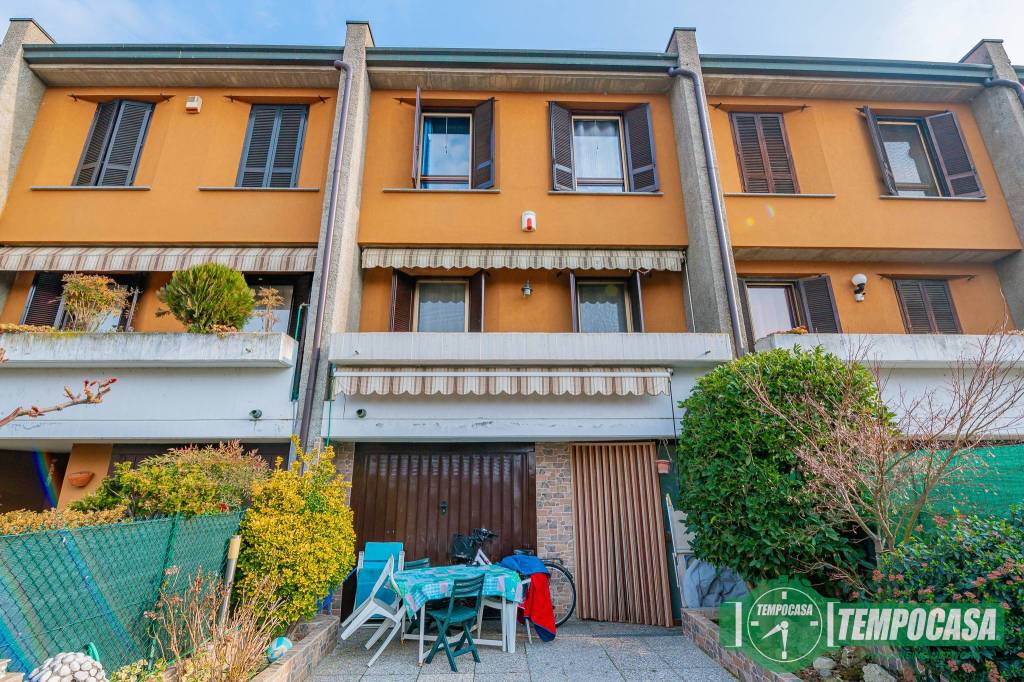 Villa a Schiera in vendita a Carpiano via Liguria, 17