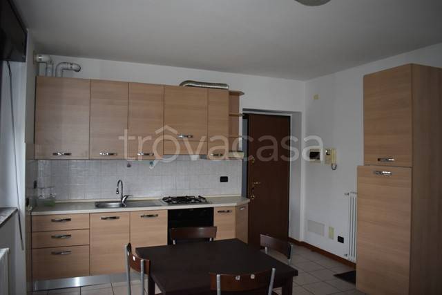 Appartamento in vendita a Figino Serenza via Roma, 13