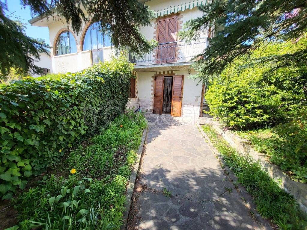 Villa Bifamiliare in in vendita da privato a Prignano sulla Secchia via Giacomo Leopardi, 70