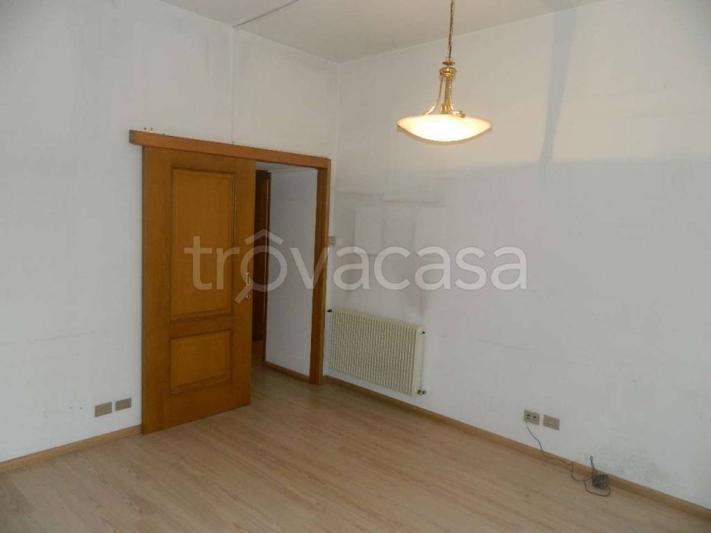 Appartamento in vendita a Sondrio via Fiume