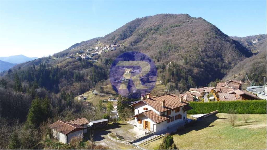 Villa Bifamiliare in vendita a Serina via Divisione Julia, 5