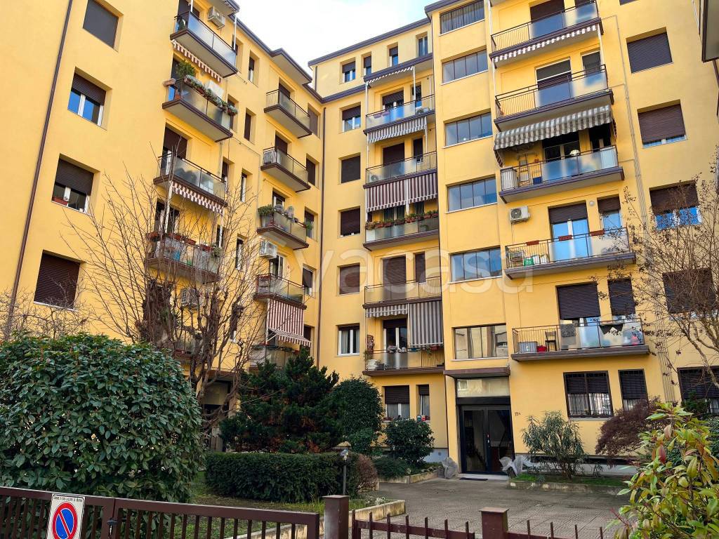 Appartamento in vendita a San Lazzaro di Savena via Nazionale Toscana, 19/b