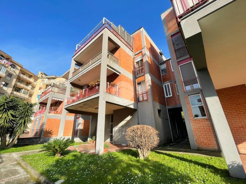 Appartamento in vendita a Castellammare di Stabia via Gaetano Martucci