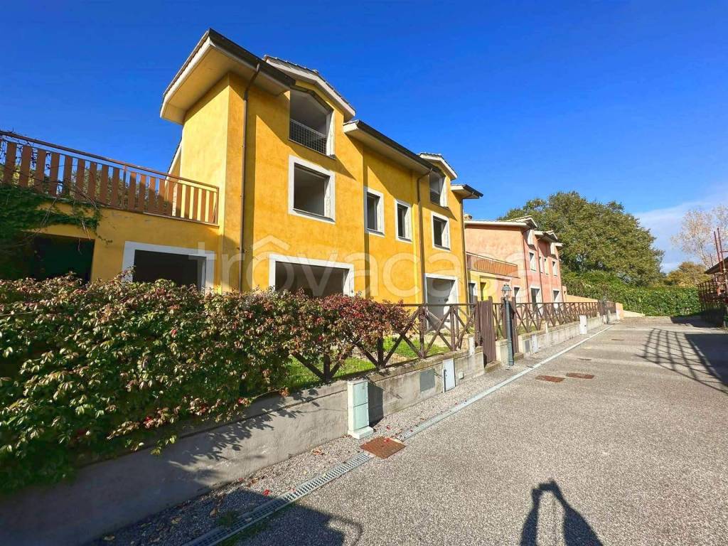 Villa in vendita a Morlupo via Antonio Varisco