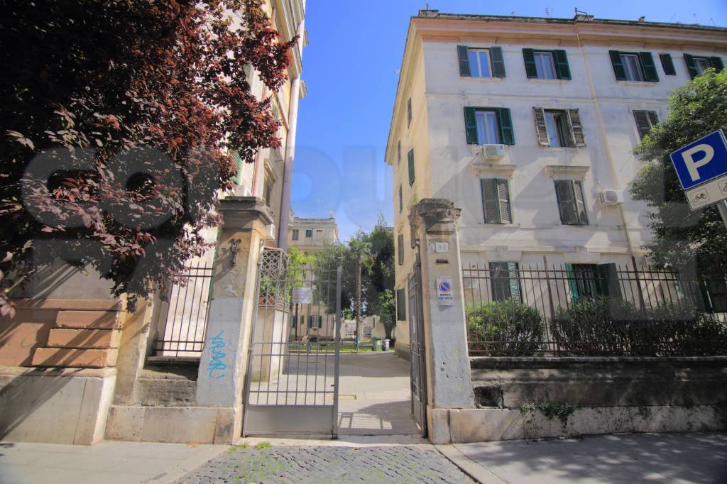 Appartamento in vendita a Roma via Giovanni Battista Bodoni, 96