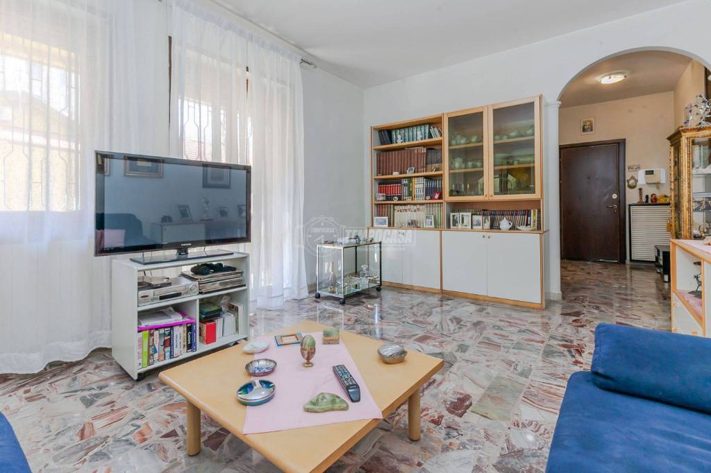 Appartamento in vendita a Novate Milanese via Roma