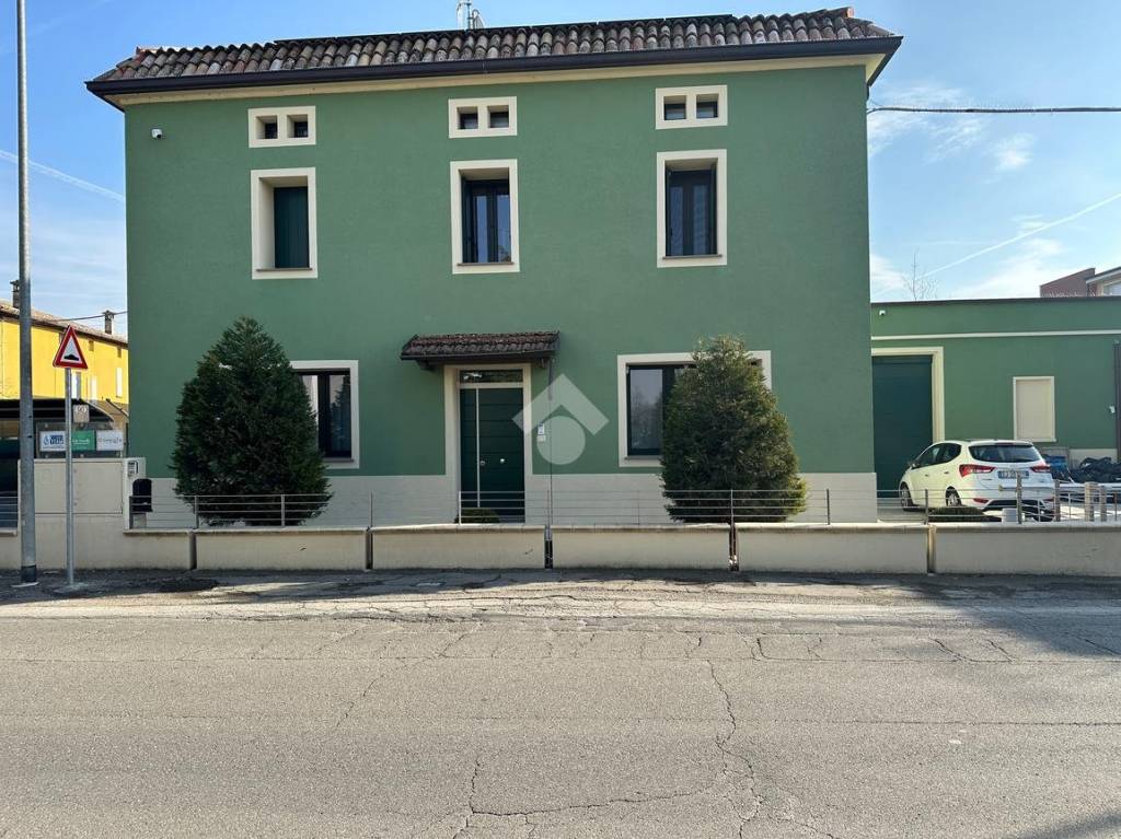 Ufficio in affitto a Parma ufficio via Roma, 90