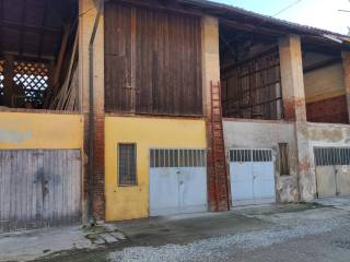 Magazzino in affitto a cornaredo via magenta, 61