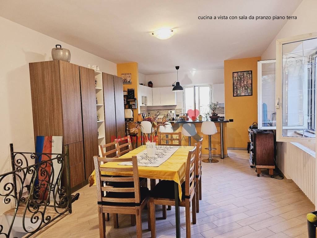 Villa Bifamiliare in vendita a Frascati via Cornufelle, 48