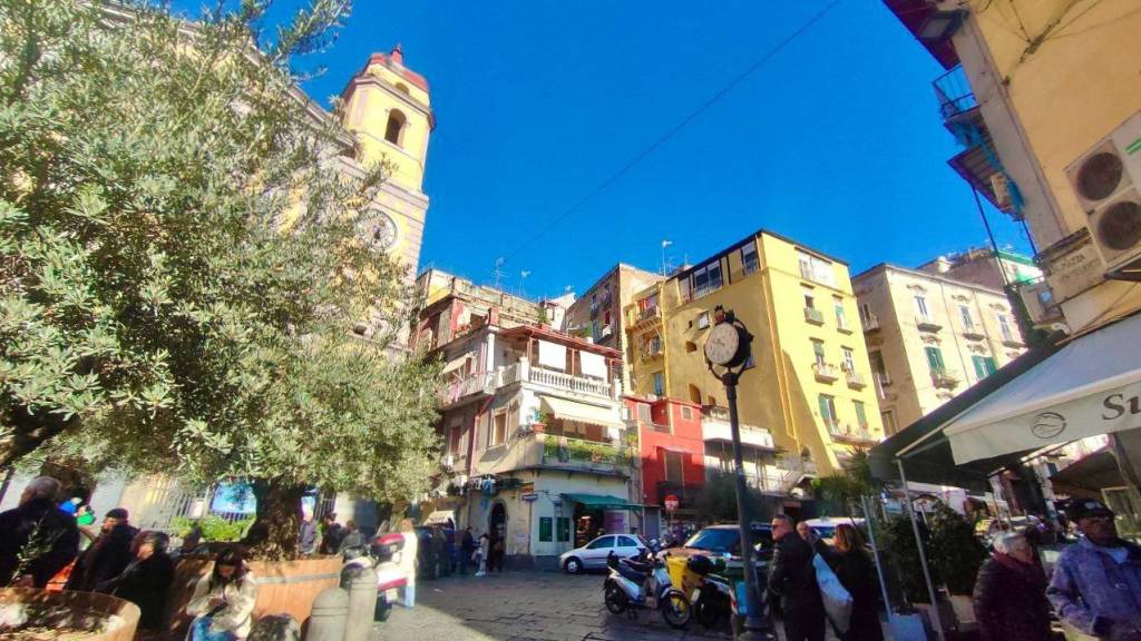 Appartamento in vendita a Napoli vico Canalone all'Olivella
