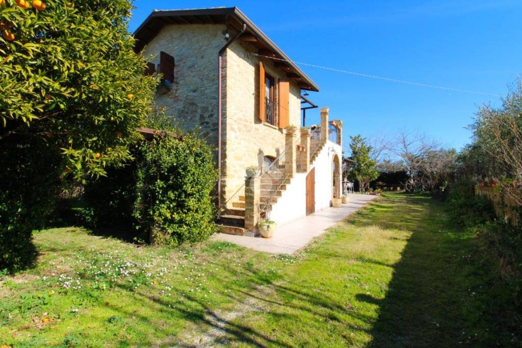 Villa in vendita a San Vito Chietino contrada Valle Ienno