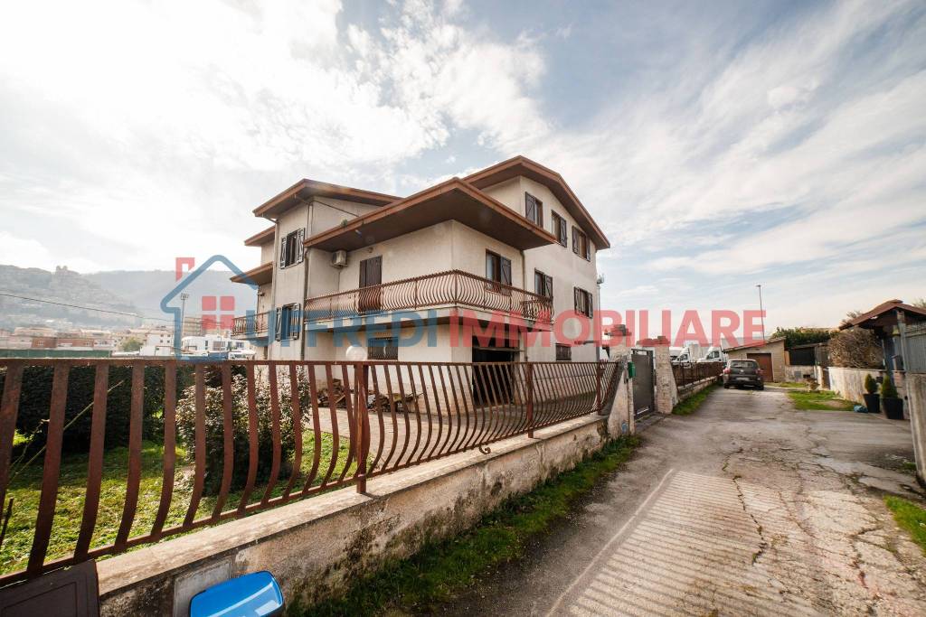 Villa in vendita ad Artena via Guglielmo Marconi, 69