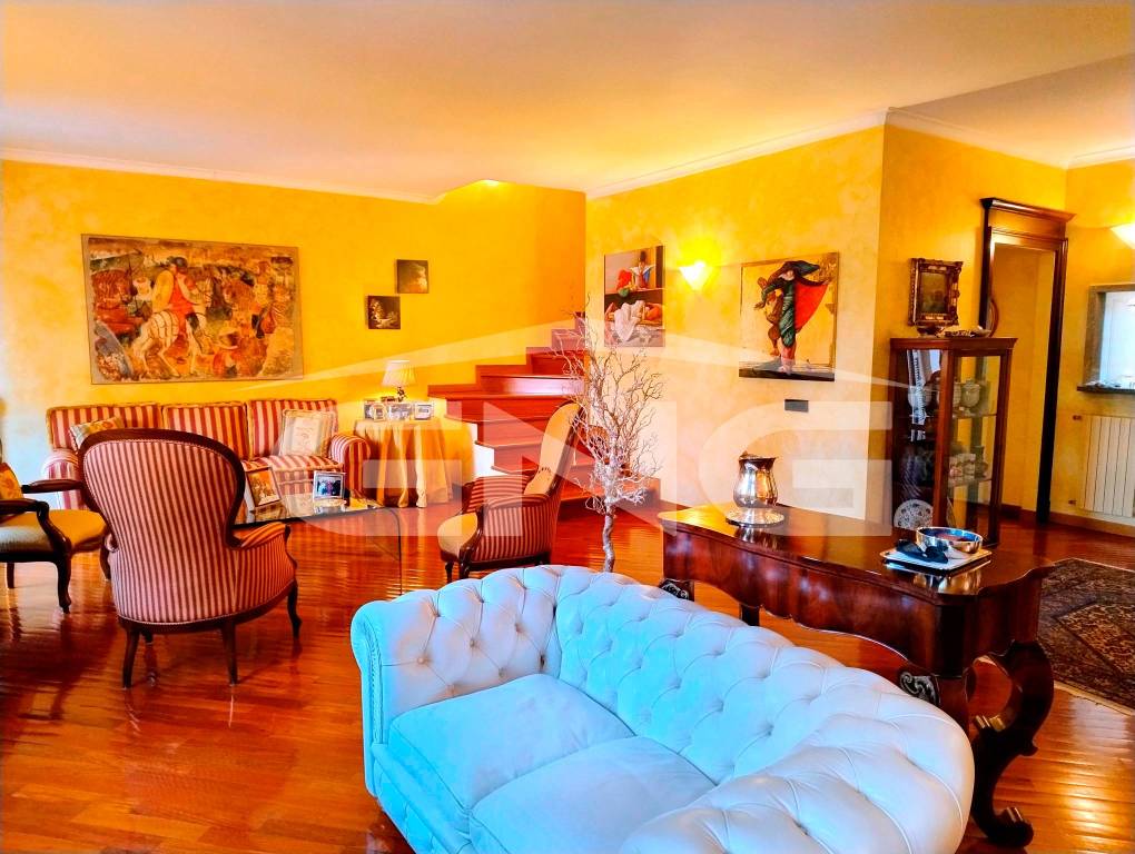 Villa in vendita a Mediglia via Ferruccio Parri, 1